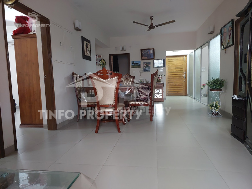 2500 sft Flat Rent with Parking at Dhanmondi-1