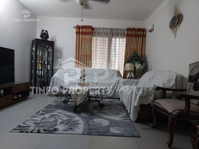 2500 sft Flat Rent with Parking at Dhanmondi