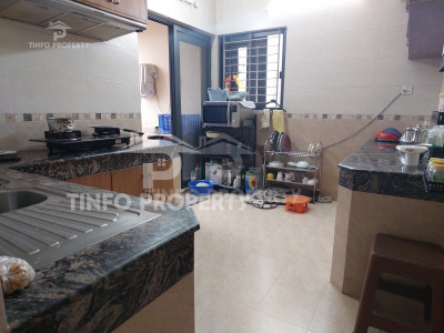 2500 sft Flat Rent with Parking at Dhanmondi