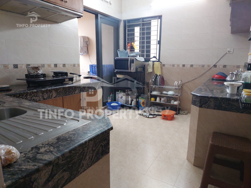 2500 sft Flat Rent with Parking at Dhanmondi-5