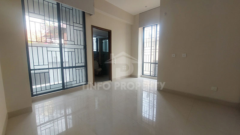 Luxurious 3600 Sqft Apartment for Rent in Gulshan, Beside Gulshan Park-7