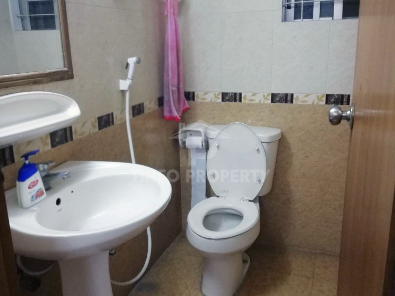 Residential Apartment Rent in Dhanmondi-4