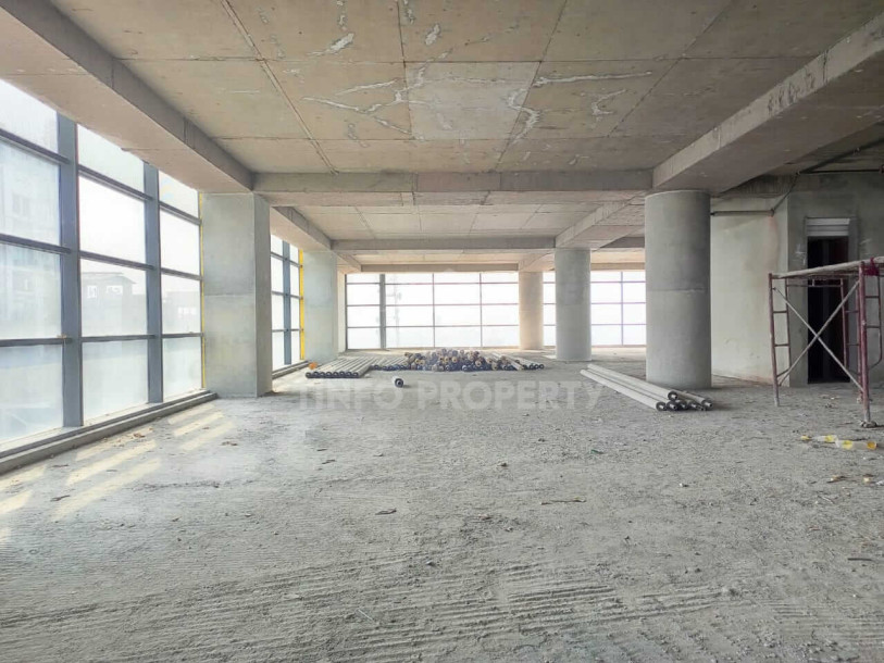 6000 Sq Ft Open Space for Rent in Banani-1