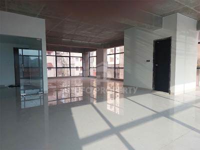 This 861 Square Feet Office For Rent in Dhanmondi