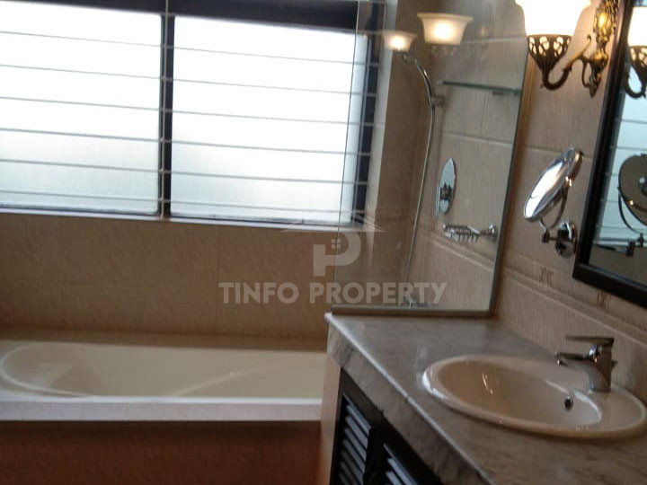 Elegant Duplex House For Rent In Gulshan-23